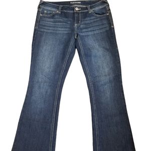 Maurices women's straight leg Jean's. Size 7/8 regular. Like new.